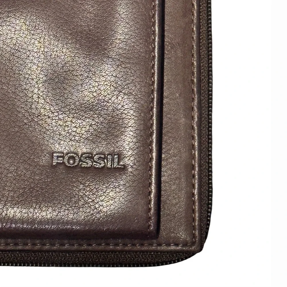 Fossil Brown Leather Zip Around Organizer Wallet Clutch Card Holder Travel Case